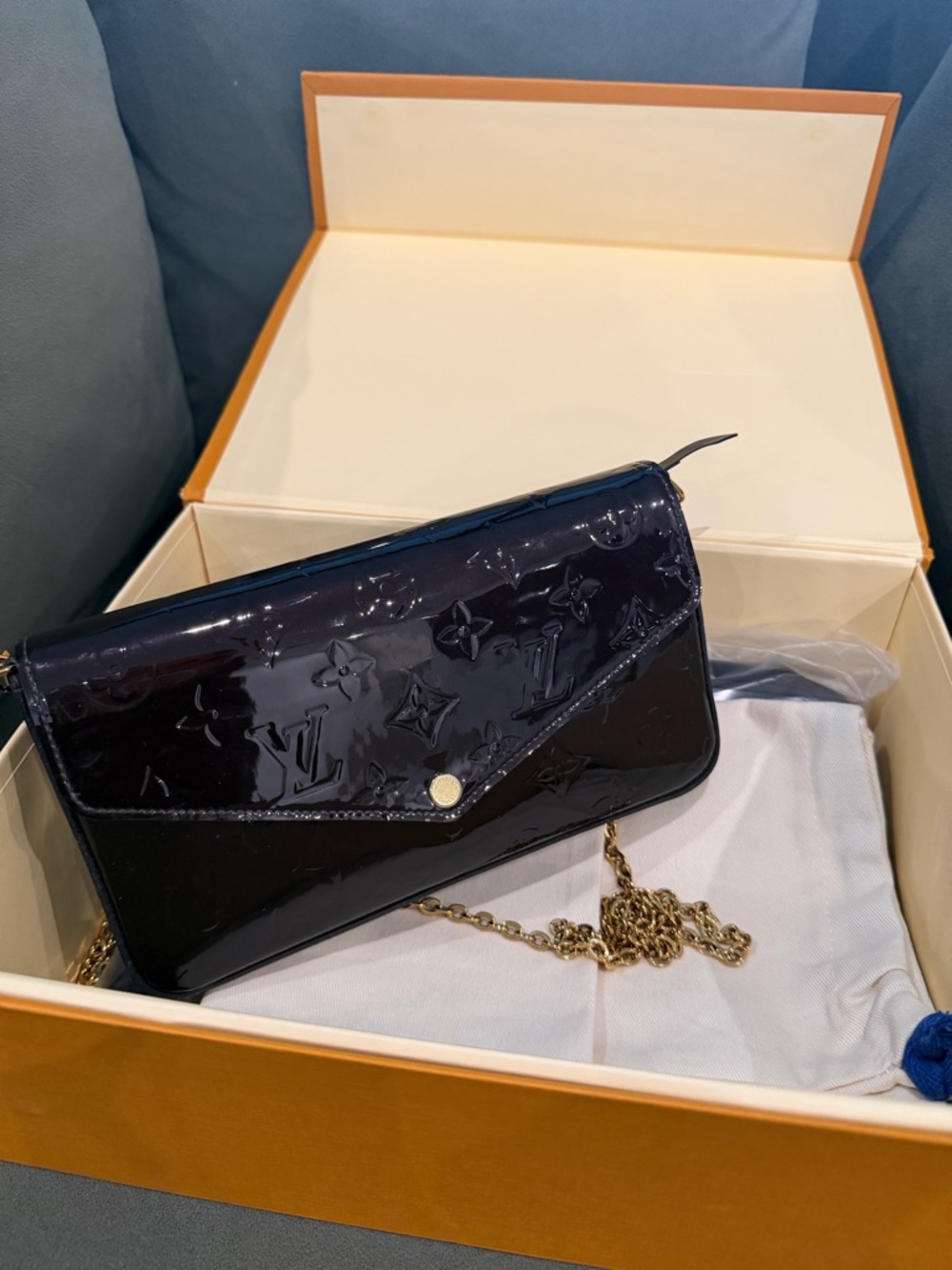 Louis Vuitton Amarante Patent Vernis Felicie Pochette Bag with Both Inserts